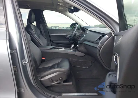 2020 Volvo Xc90 T6 Momentum 6 Passenger z USA, uszkodzony, nr VIN YV4A221K4L1584182